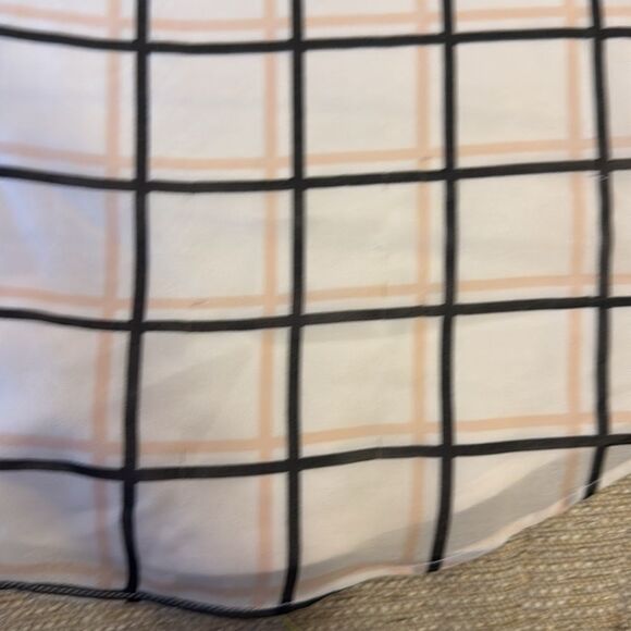 Calvin Klein Black and White Boxy 3/4 Sleeve Blouse - Picture 10 of 10